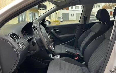 Volkswagen Polo VI (EU Market), 2010 год, 695 000 рублей, 11 фотография