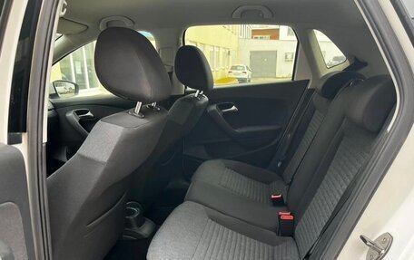 Volkswagen Polo VI (EU Market), 2010 год, 695 000 рублей, 14 фотография