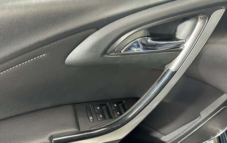 Opel Astra J, 2010 год, 548 000 рублей, 19 фотография