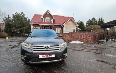 Toyota Highlander III, 2012 год, 1 850 000 рублей, 1 фотография