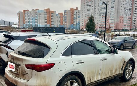 Infiniti QX70, 2013 год, 1 700 000 рублей, 3 фотография