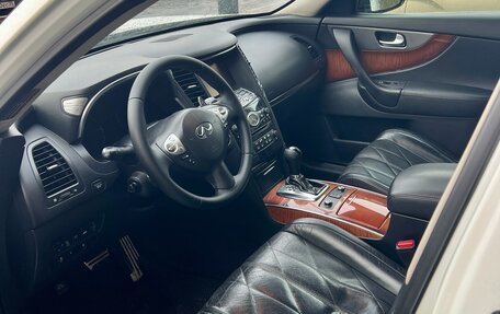 Infiniti QX70, 2013 год, 1 700 000 рублей, 6 фотография