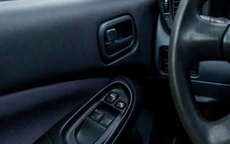 Nissan Almera, 2004 год, 210 000 рублей, 13 фотография