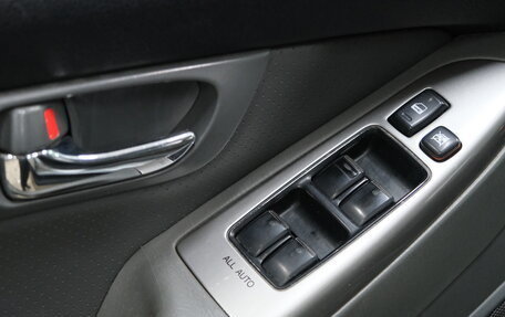 Toyota Land Cruiser Prado 120 рестайлинг, 2003 год, 1 849 000 рублей, 9 фотография