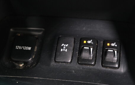 Toyota Land Cruiser Prado 120 рестайлинг, 2003 год, 1 849 000 рублей, 18 фотография