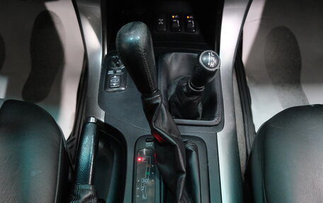 Toyota Land Cruiser Prado 120 рестайлинг, 2003 год, 1 849 000 рублей, 16 фотография