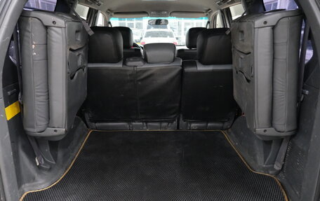 Toyota Land Cruiser Prado 120 рестайлинг, 2003 год, 1 849 000 рублей, 26 фотография