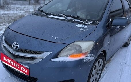 Toyota Yaris III рестайлинг, 2007 год, 700 000 рублей, 4 фотография