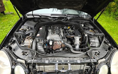 Mercedes-Benz E-Класс, 2003 год, 780 000 рублей, 3 фотография