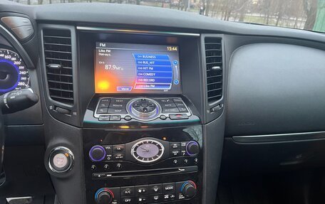 Infiniti QX70, 2014 год, 1 480 000 рублей, 12 фотография