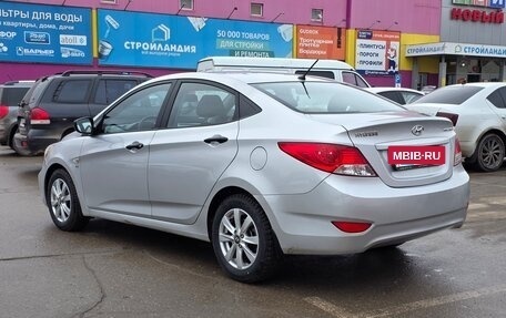 Hyundai Solaris II рестайлинг, 2013 год, 890 000 рублей, 3 фотография