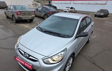 Hyundai Solaris II рестайлинг, 2013 год, 890 000 рублей, 11 фотография