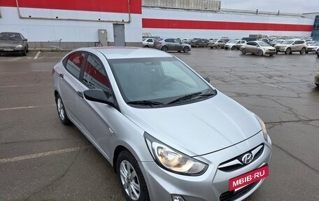 Hyundai Solaris II рестайлинг, 2013 год, 890 000 рублей, 9 фотография