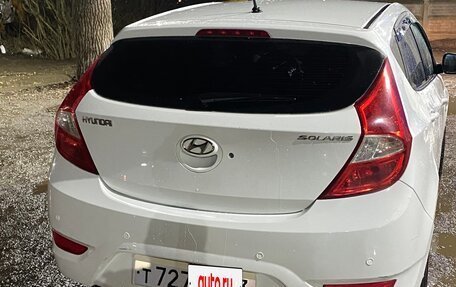 Hyundai Solaris II рестайлинг, 2012 год, 700 000 рублей, 4 фотография