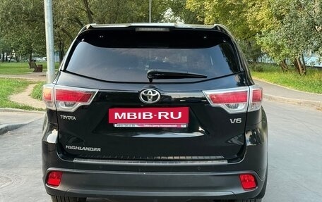 Toyota Highlander III, 2014 год, 2 900 000 рублей, 6 фотография