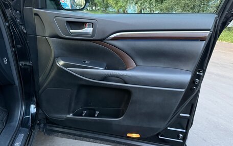 Toyota Highlander III, 2014 год, 2 900 000 рублей, 16 фотография