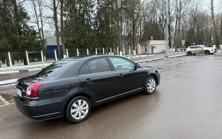 Toyota Avensis III рестайлинг, 2006 год, 850 000 рублей, 5 фотография