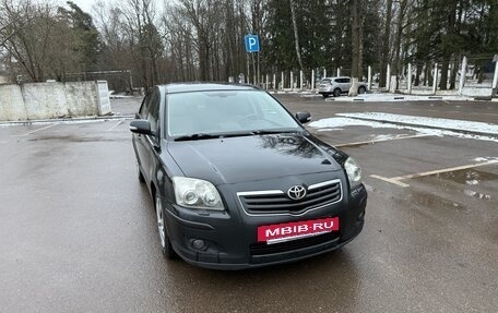 Toyota Avensis III рестайлинг, 2006 год, 850 000 рублей, 2 фотография