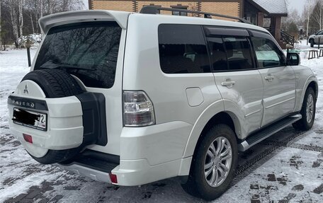 Mitsubishi Pajero IV, 2013 год, 2 950 000 рублей, 4 фотография
