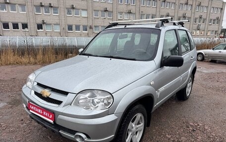 Chevrolet Niva I рестайлинг, 2013 год, 499 000 рублей, 1 фотография