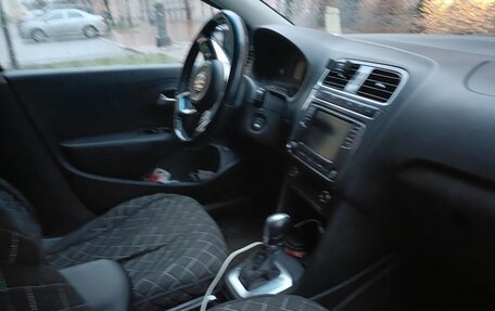 Volkswagen Polo VI (EU Market), 2018 год, 640 000 рублей, 6 фотография