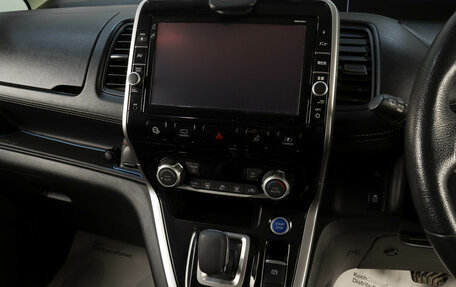 Nissan Serena IV, 2019 год, 2 369 000 рублей, 17 фотография