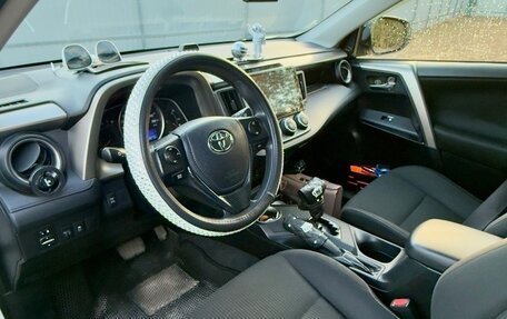 Toyota RAV4, 2015 год, 1 830 000 рублей, 3 фотография