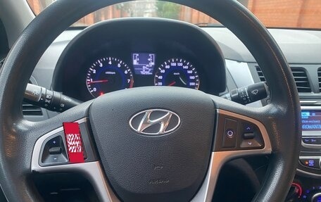 Hyundai Solaris II рестайлинг, 2014 год, 850 000 рублей, 14 фотография