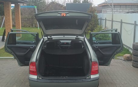 Skoda Octavia IV, 2001 год, 630 000 рублей, 24 фотография