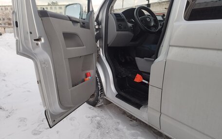 Volkswagen Caravelle T5, 2008 год, 1 500 000 рублей, 4 фотография