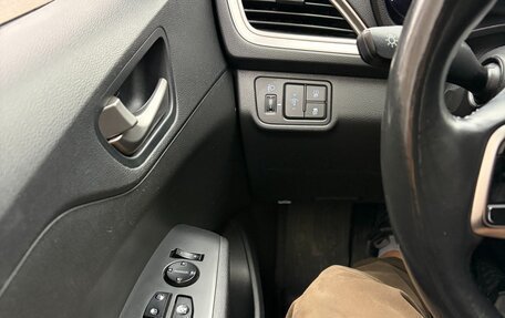 Hyundai Solaris II рестайлинг, 2019 год, 1 200 000 рублей, 3 фотография