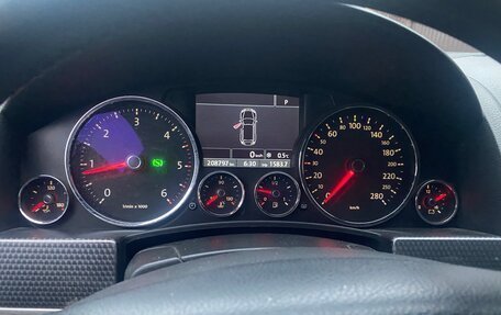 Volkswagen Touareg III, 2007 год, 1 500 000 рублей, 9 фотография