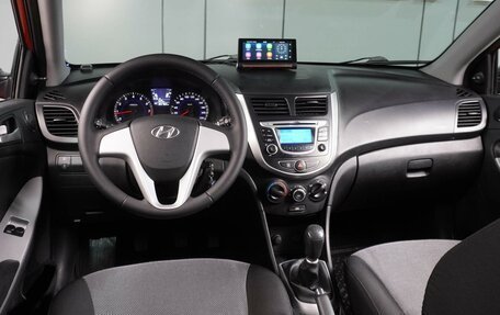 Hyundai Solaris II рестайлинг, 2012 год, 839 000 рублей, 6 фотография