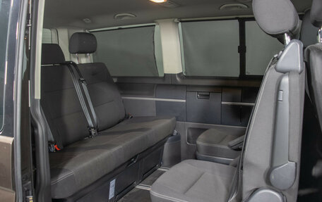 Volkswagen Multivan T6 рестайлинг, 2016 год, 3 300 000 рублей, 11 фотография