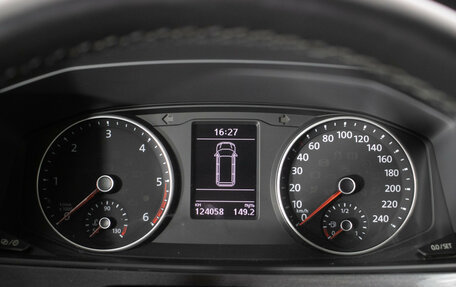 Volkswagen Multivan T6 рестайлинг, 2016 год, 3 300 000 рублей, 12 фотография