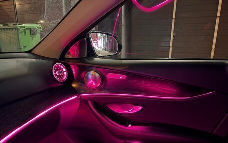 Mercedes-Benz E-Класс, 2019 год, 2 750 000 рублей, 9 фотография