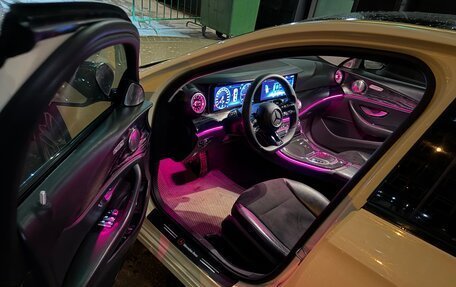 Mercedes-Benz E-Класс, 2019 год, 2 750 000 рублей, 7 фотография