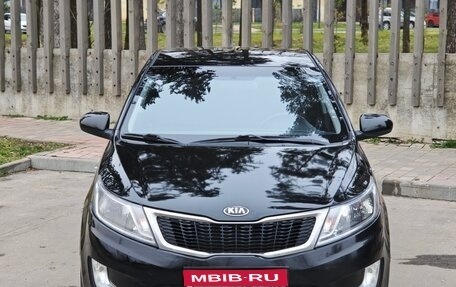 KIA Rio III рестайлинг, 2015 год, 900 000 рублей, 1 фотография