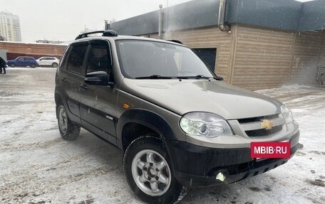 Chevrolet Niva I рестайлинг, 2011 год, 495 000 рублей, 2 фотография
