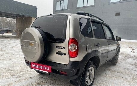 Chevrolet Niva I рестайлинг, 2011 год, 495 000 рублей, 6 фотография