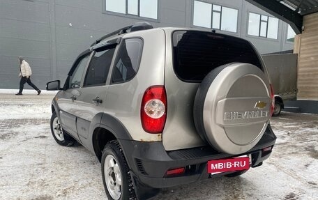 Chevrolet Niva I рестайлинг, 2011 год, 495 000 рублей, 5 фотография