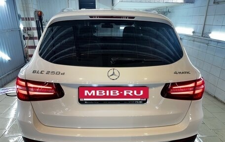 Mercedes-Benz GLC, 2015 год, 2 700 000 рублей, 39 фотография