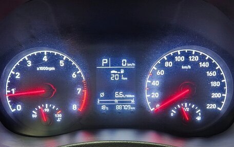 Hyundai Solaris II рестайлинг, 2017 год, 1 199 000 рублей, 10 фотография