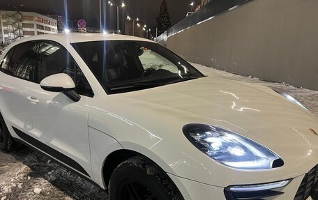 Porsche Macan I рестайлинг, 2016 год, 3 095 000 рублей, 2 фотография