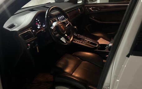 Porsche Macan I рестайлинг, 2016 год, 3 095 000 рублей, 7 фотография