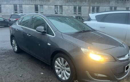 Opel Astra J, 2013 год, 800 000 рублей, 3 фотография