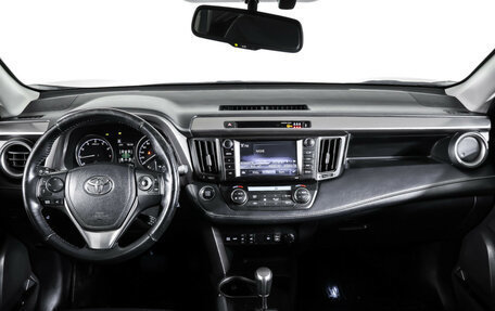 Toyota RAV4, 2018 год, 2 450 000 рублей, 13 фотография