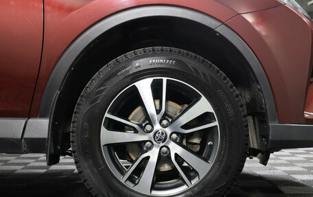 Toyota RAV4, 2018 год, 2 450 000 рублей, 26 фотография