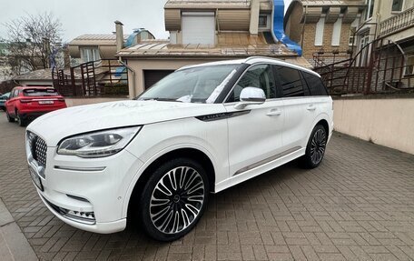 Lincoln Aviator II, 2020 год, 4 800 000 рублей, 1 фотография