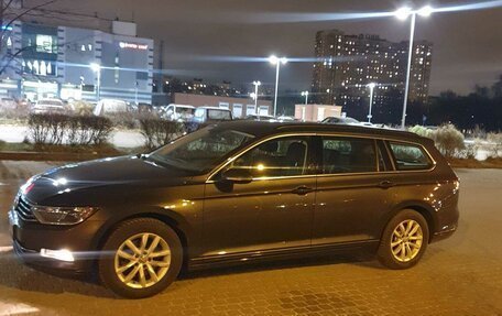 Volkswagen Passat B8 рестайлинг, 2017 год, 1 400 000 рублей, 4 фотография